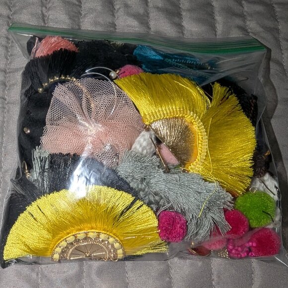 Bold Statement Earring Grab Bag 5310 - Picture 5 of 7